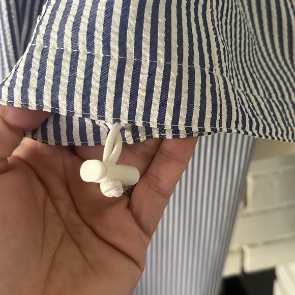 Orvis 2 piece seersucker blue and white set, medium - Picture 5 of 9